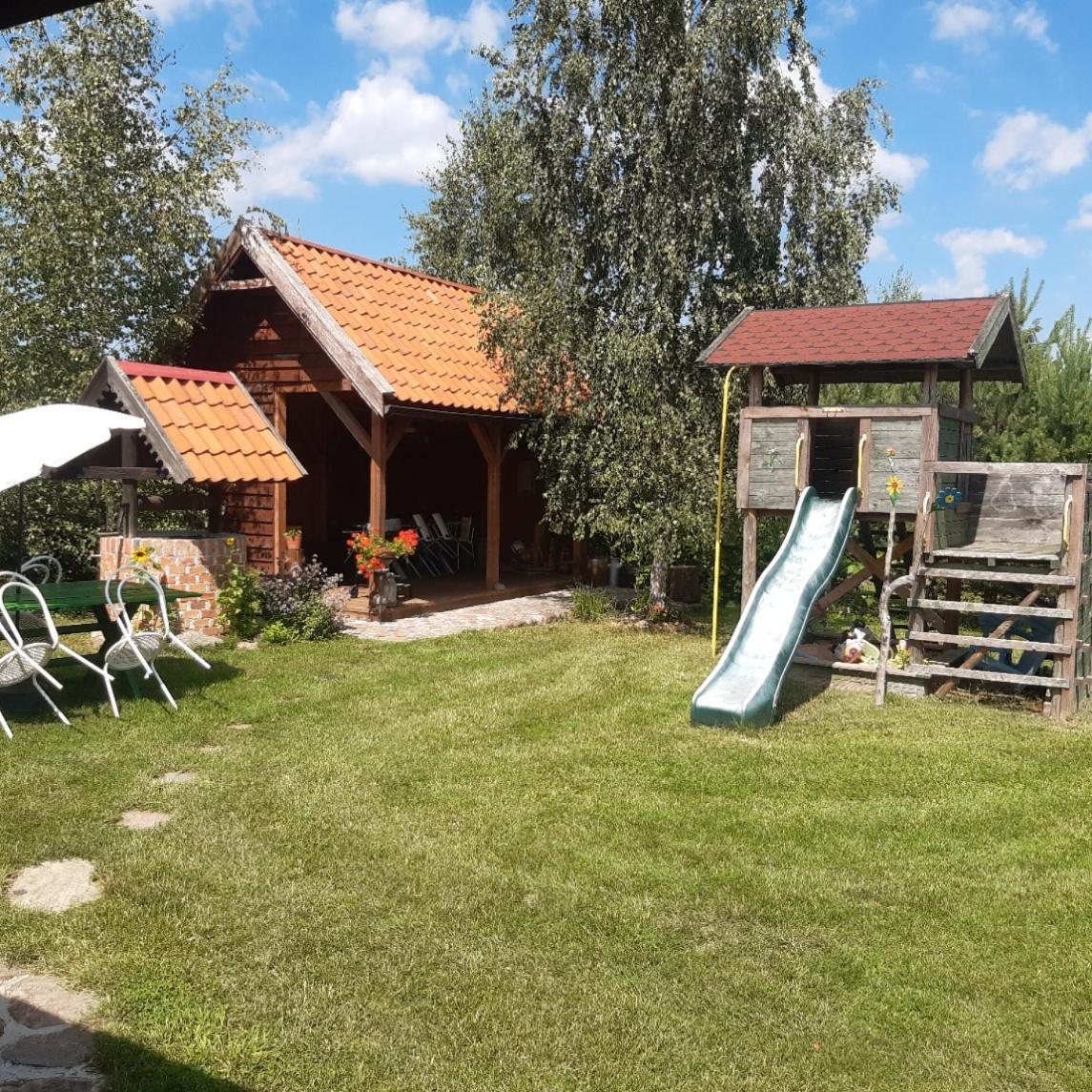 Domek W Kwiatach Zyndaki Kültér fotó